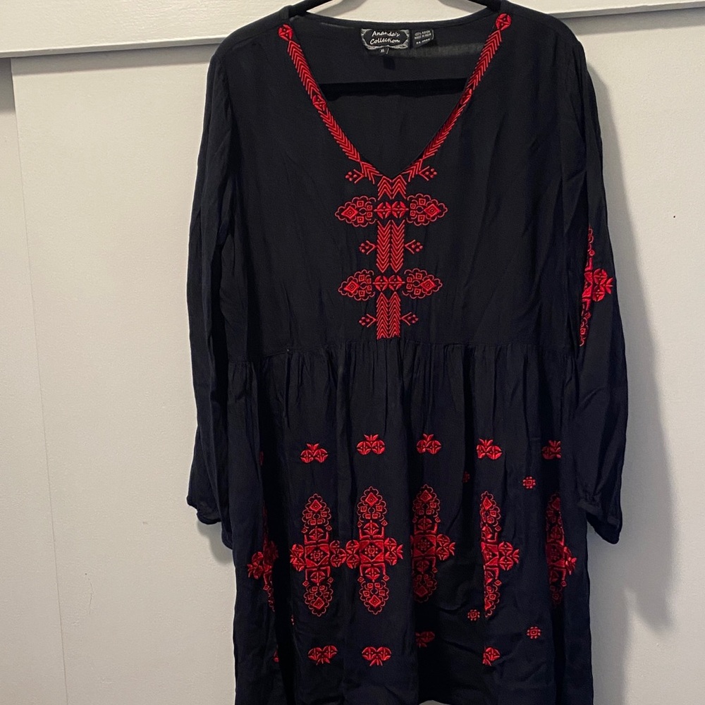 Anandas Collection ❤️ Black Dress with Red Embroidery Valentine’s (XL) - Picture 5 of 8